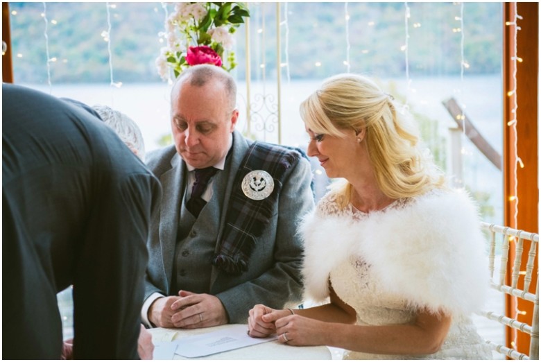 bride and groom wedding ceremony