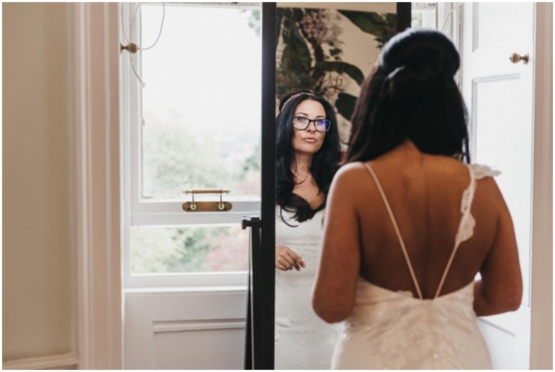 bride and bridesmaids getting ready