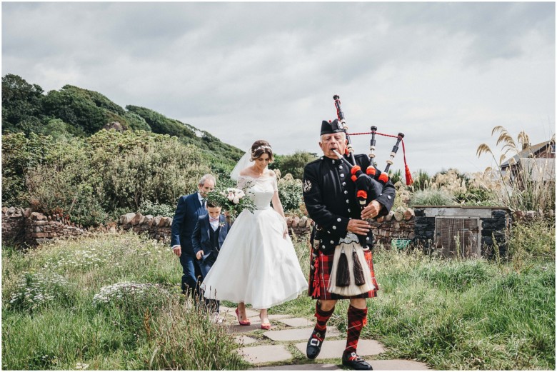 bride arriving for her wedding