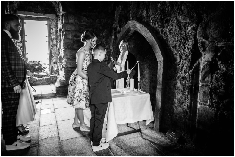 wedding ceremony in a scottish castle