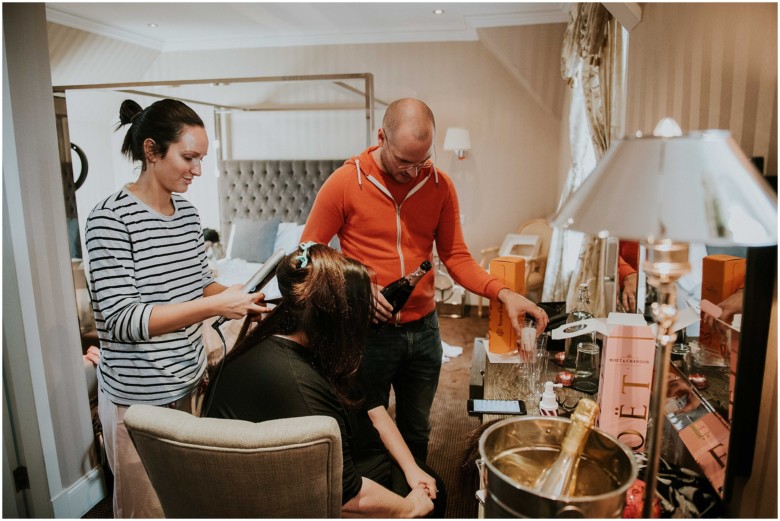 bridal party getting ready