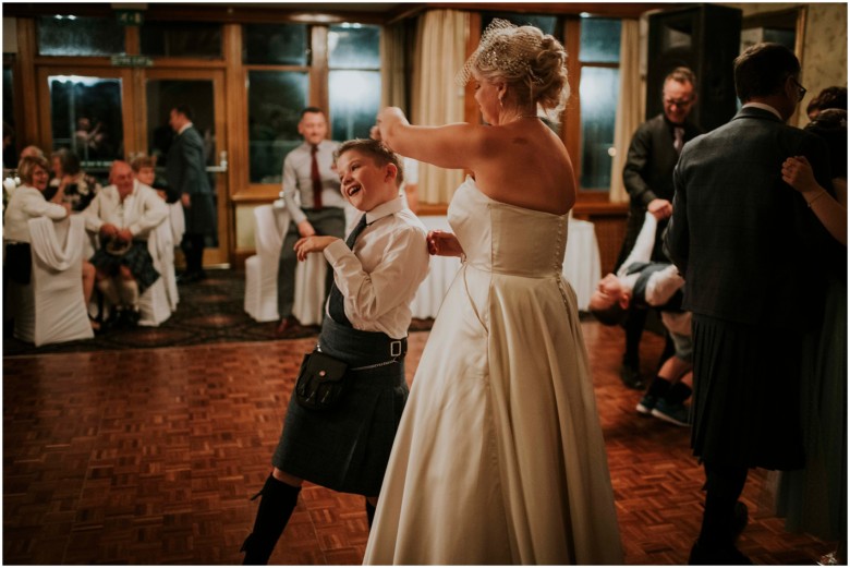 bride and groom first dance