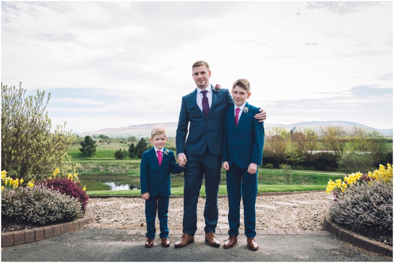 groom and his groomsmen