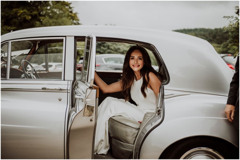 bride arriving for her wedding