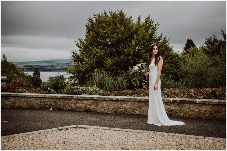 bride arriving for her wedding