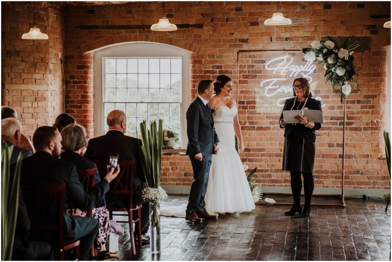 bride and groom wedding ceremony